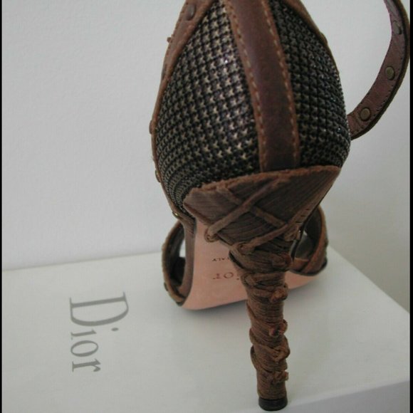 DIOR ANKLE STRAP SANDALS W/WRAPPED HEEL - Picture 5 of 5